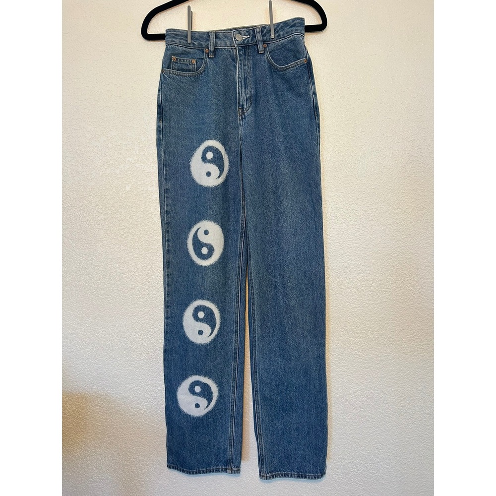 PacSun 90s Boyfriend Blue Wash Yin Yang Graphic Denim Jeans 25